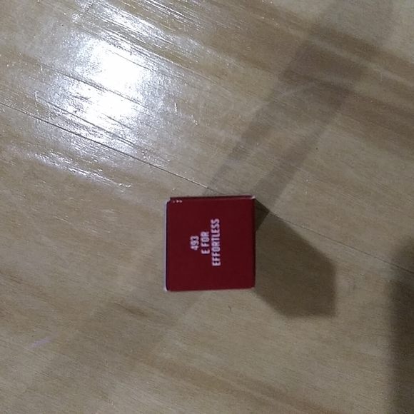 NIB. LOVE ME LIQUID LIPCOLOUR MAC 💄 COSMETICS 493 E FOR EFFORTLESS - Picture 5 of 6